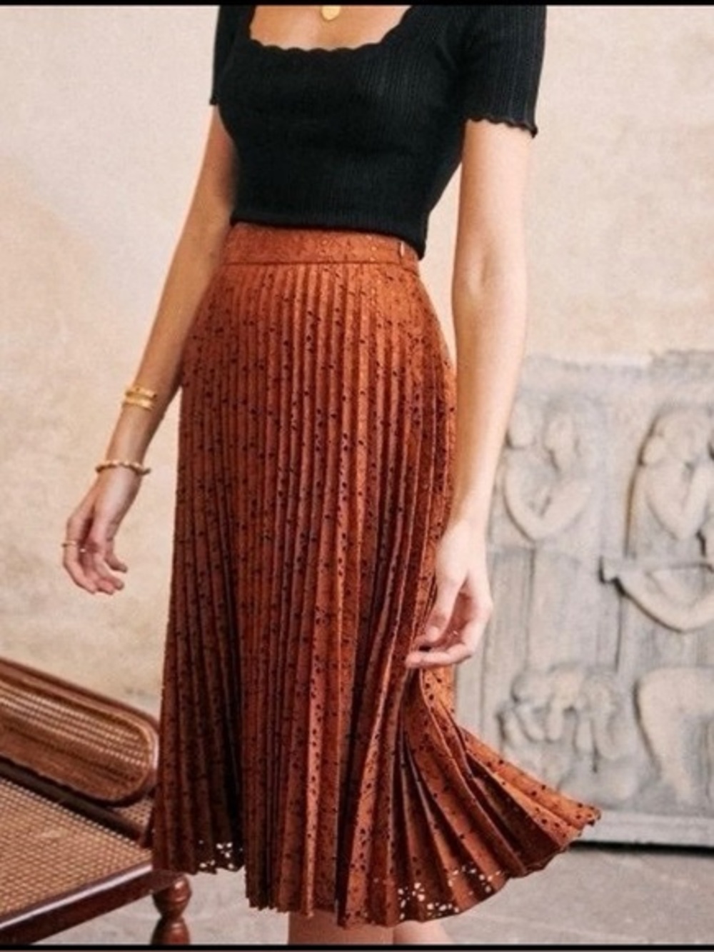 Sezane Brown Eyelet Pleated Midi Dino Skirt size 36 / US 4